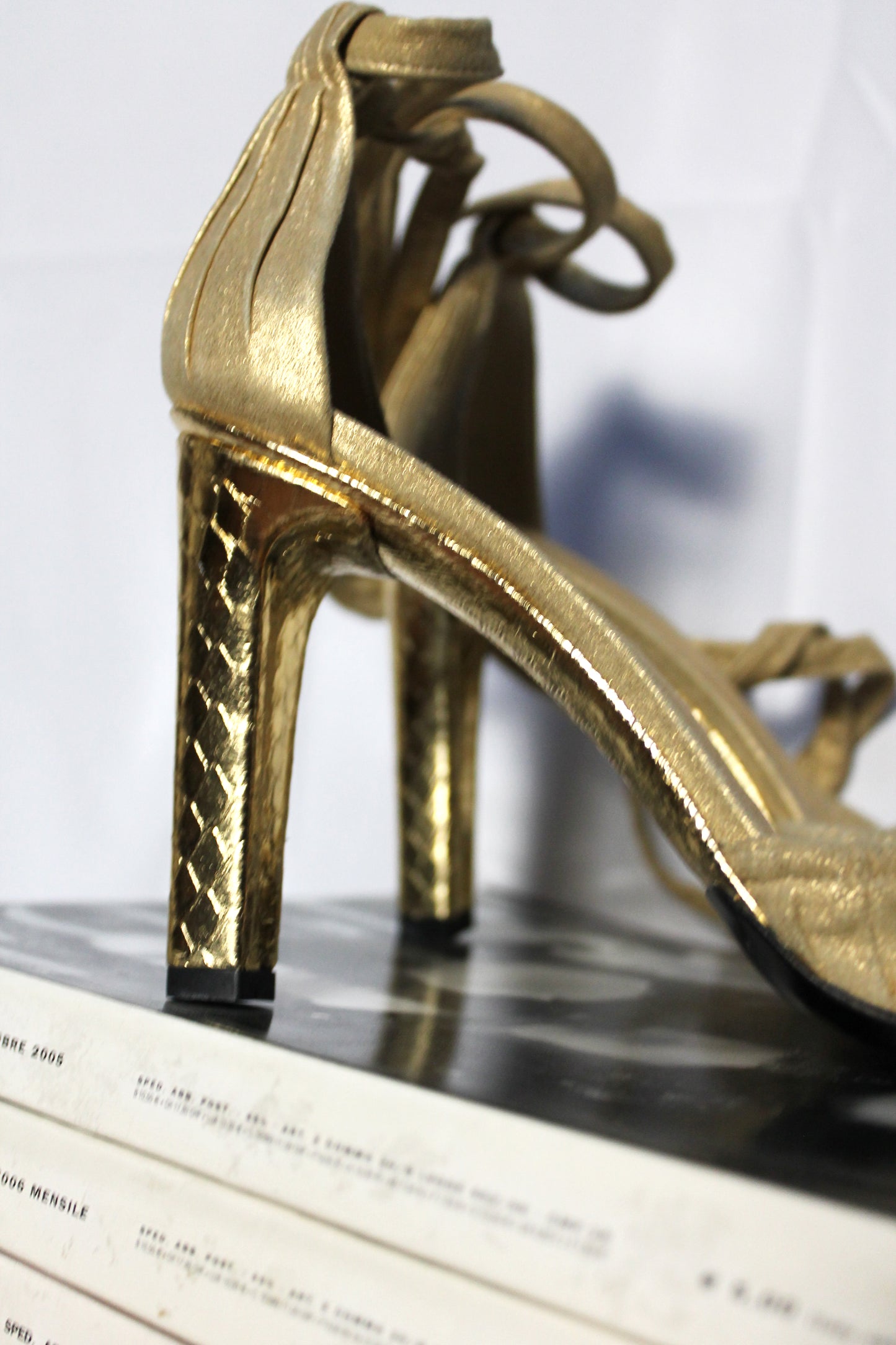 GUCCI PUMP CON LACCI TOM FORD