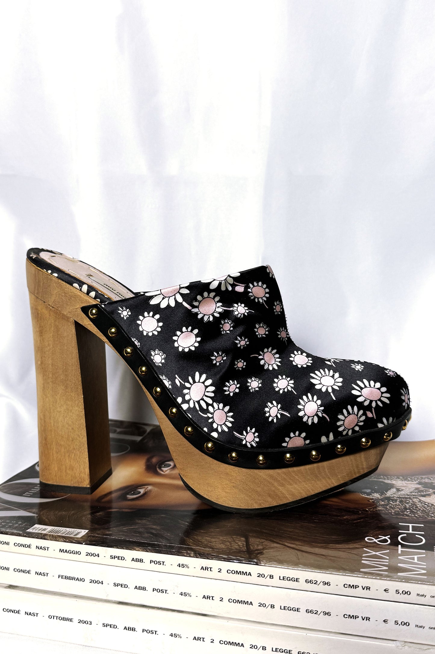 MIU MIU DAISY CLOGS S/S 2010