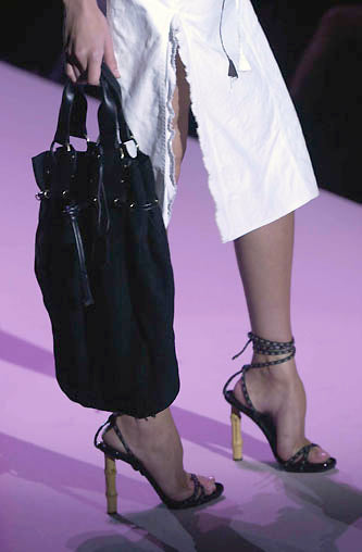 GUCCI by TOM FORD SPRING 2002 RUNWAY SKIRT