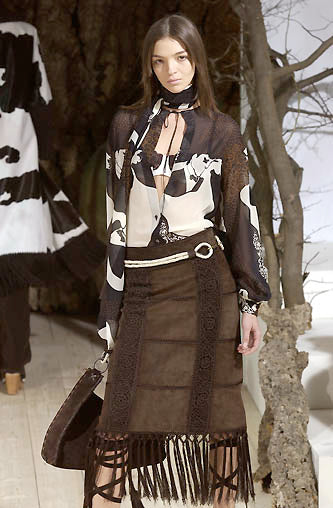 DOLCE & GABBANA GONNA IN SUEDE CON FRANGE F/W 2002