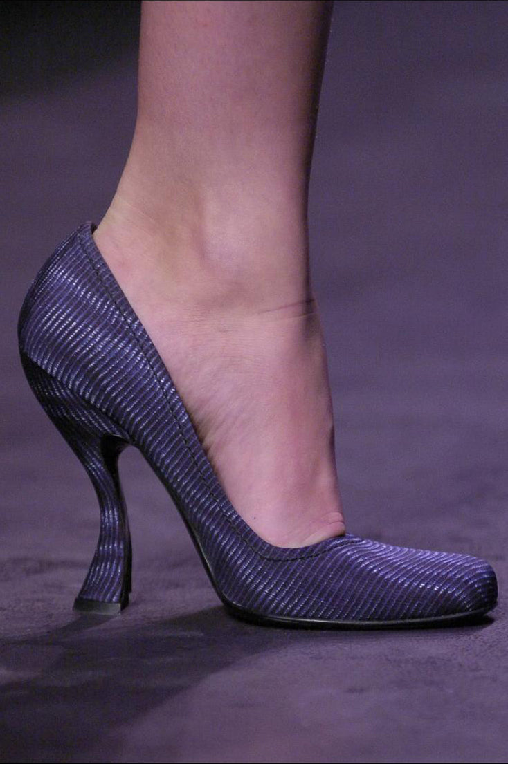 PRADA VINTAGE PUMP F/W 2004