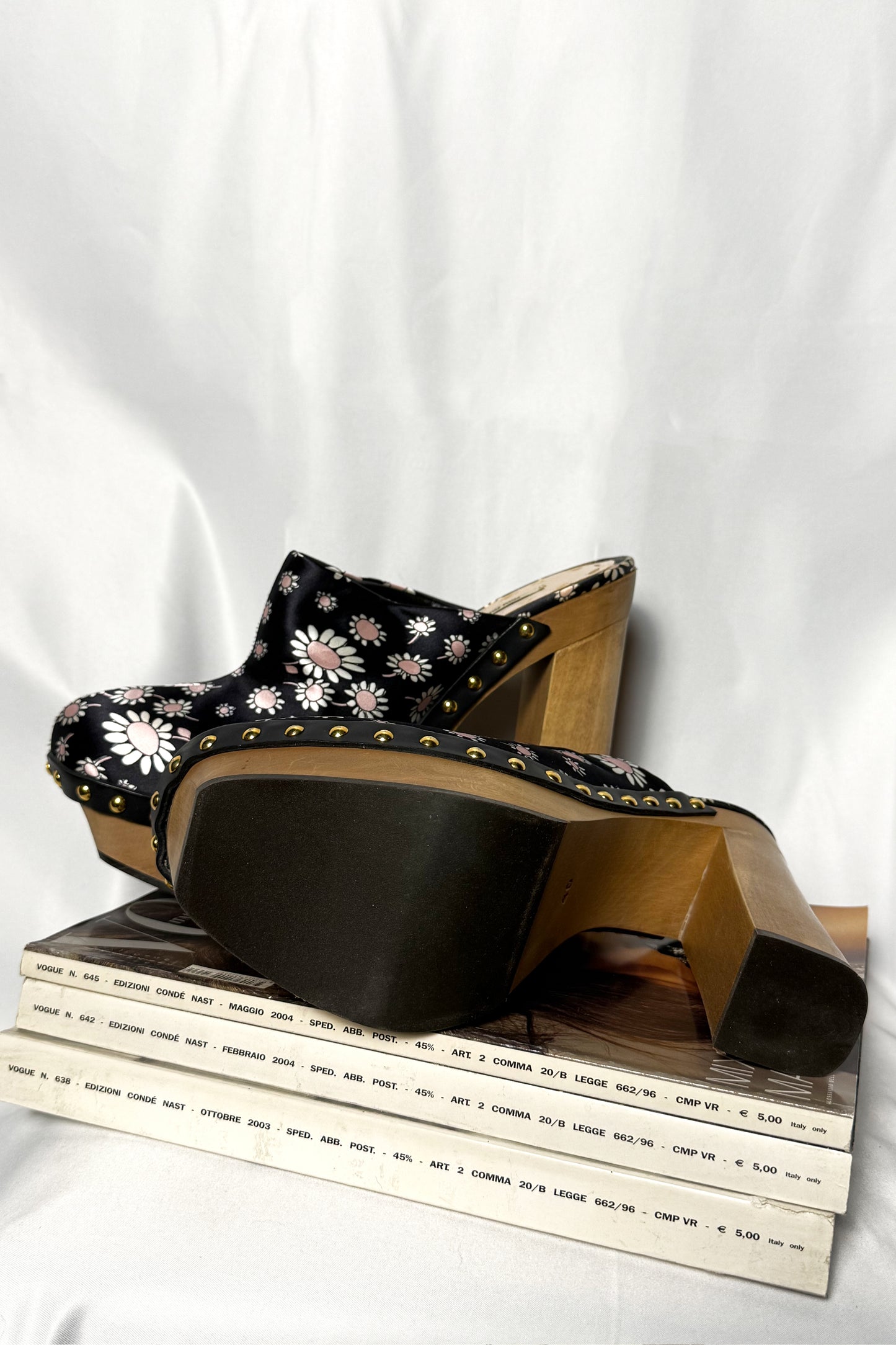 MIU MIU DAISY CLOGS S/S 2010
