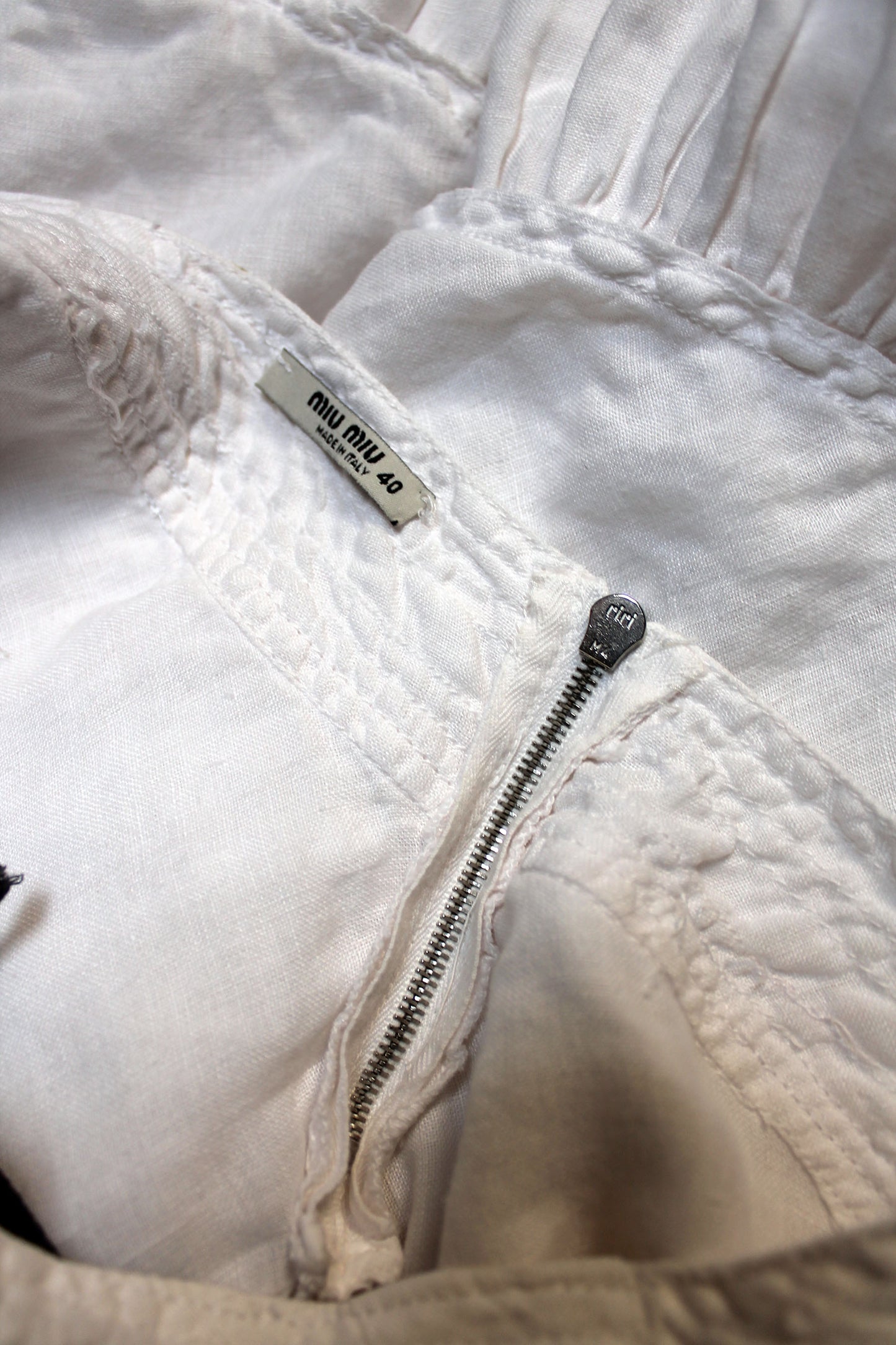 MIU MIU SPRING 2005 ARCHIVE WHITE COTTON DRESS WITH JACQUARD PATCH