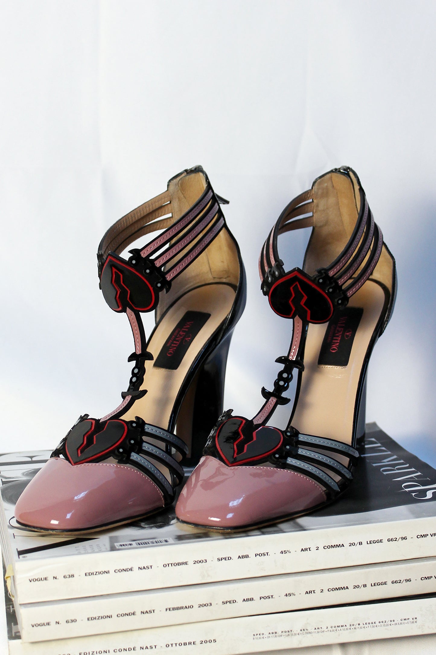 VALENTINO "LOVEBLADE" PATENT PUMP S/S 2017 LIMITED EDITION